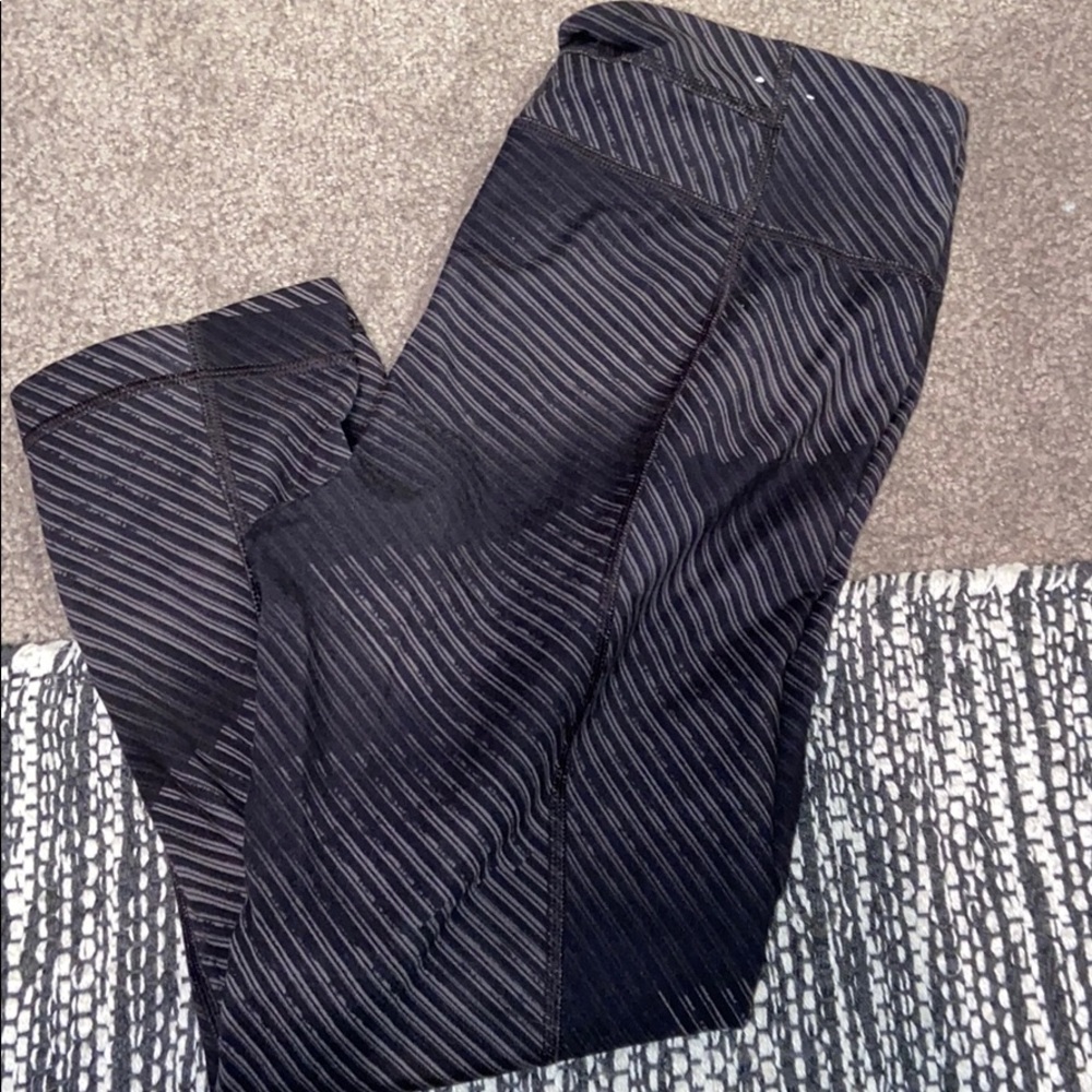 Cropped under armour leggings
